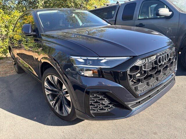 2024 AUDI Q8
