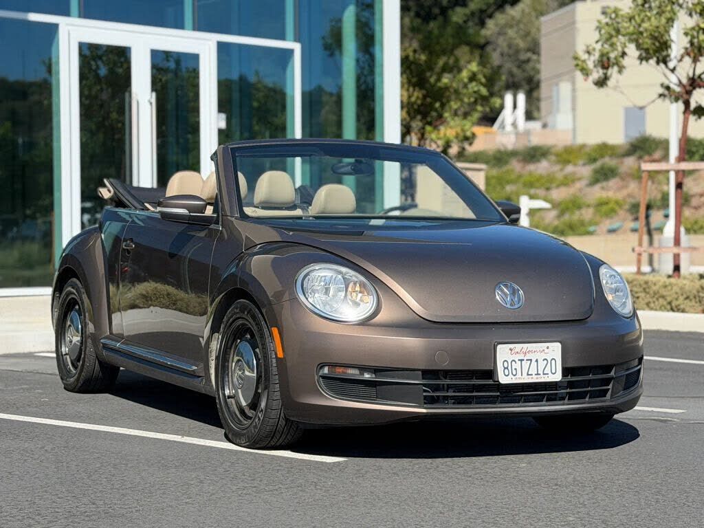 2015 VOLKSWAGEN Beetle