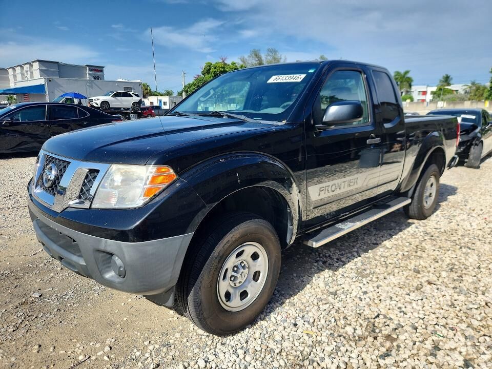 2017 NISSAN Frontier