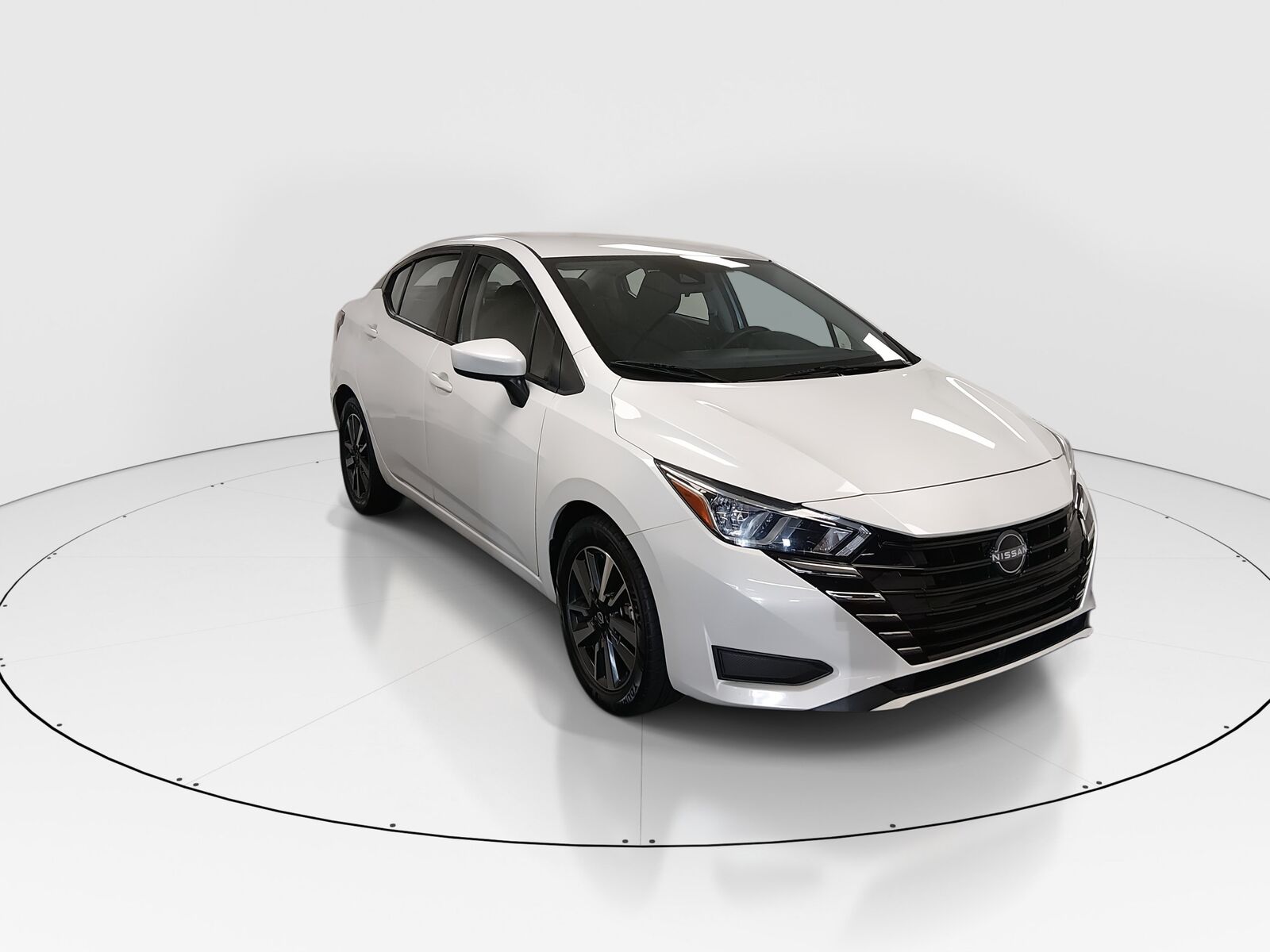 2024 NISSAN Versa