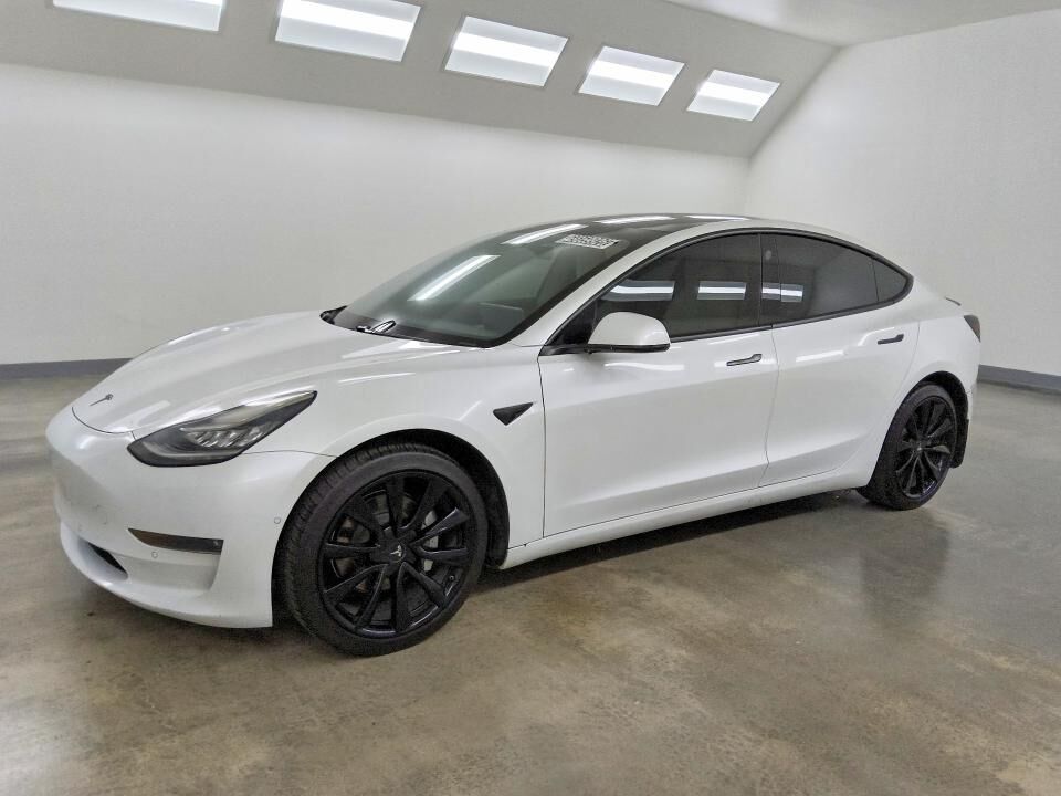 2018 TESLA Model 3