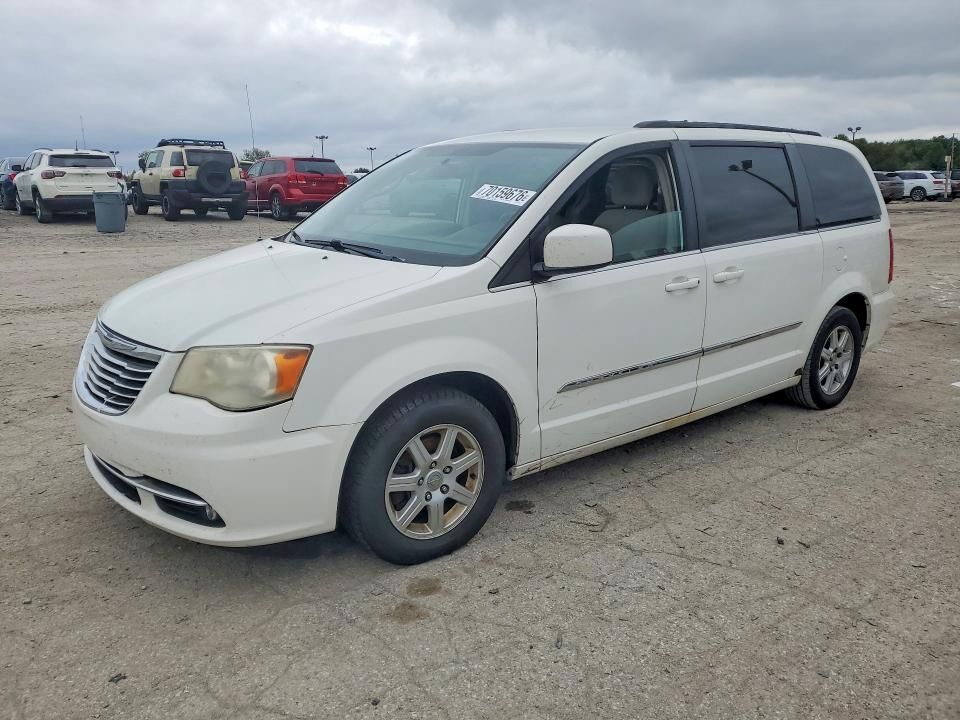 2011 CHRYSLER Town and Country