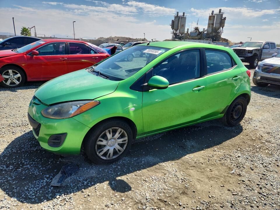2012 MAZDA Mazda2
