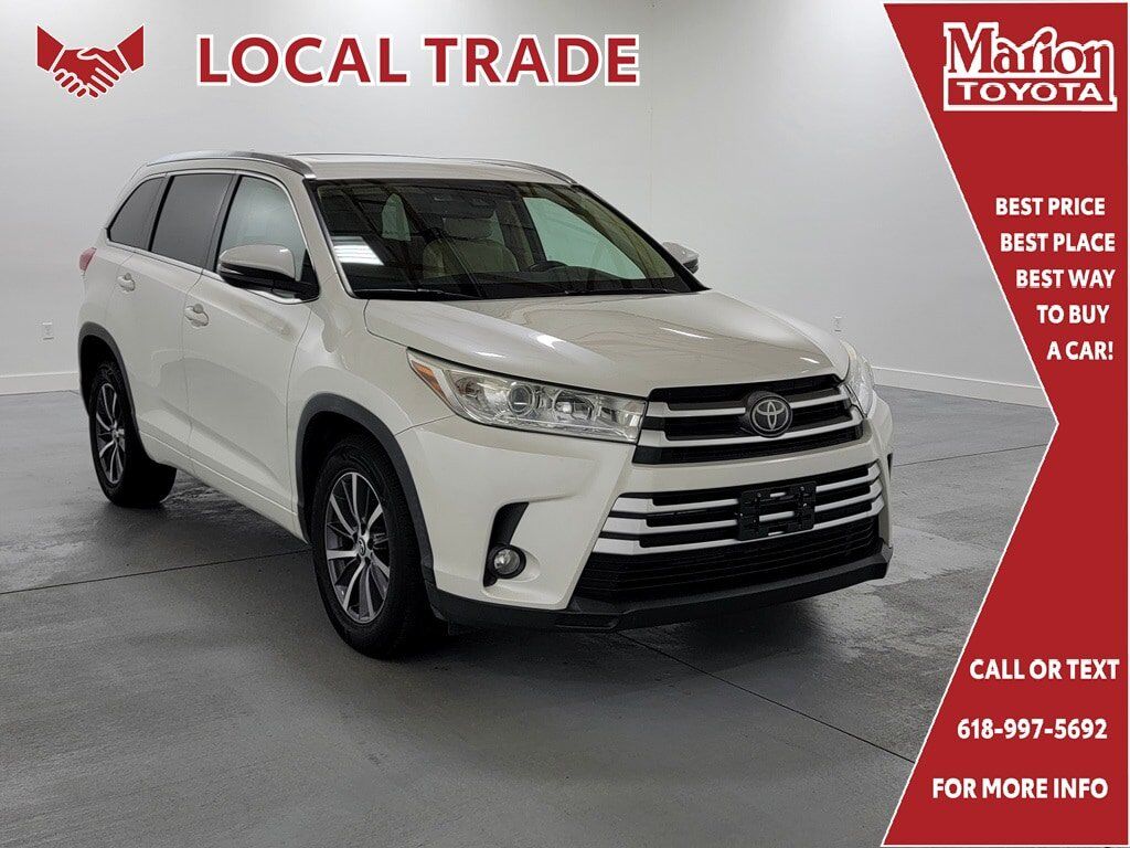 2017 TOYOTA Highlander