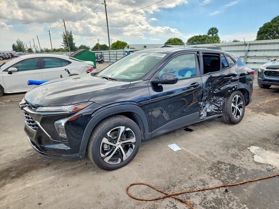 2025 CHEVROLET Trax