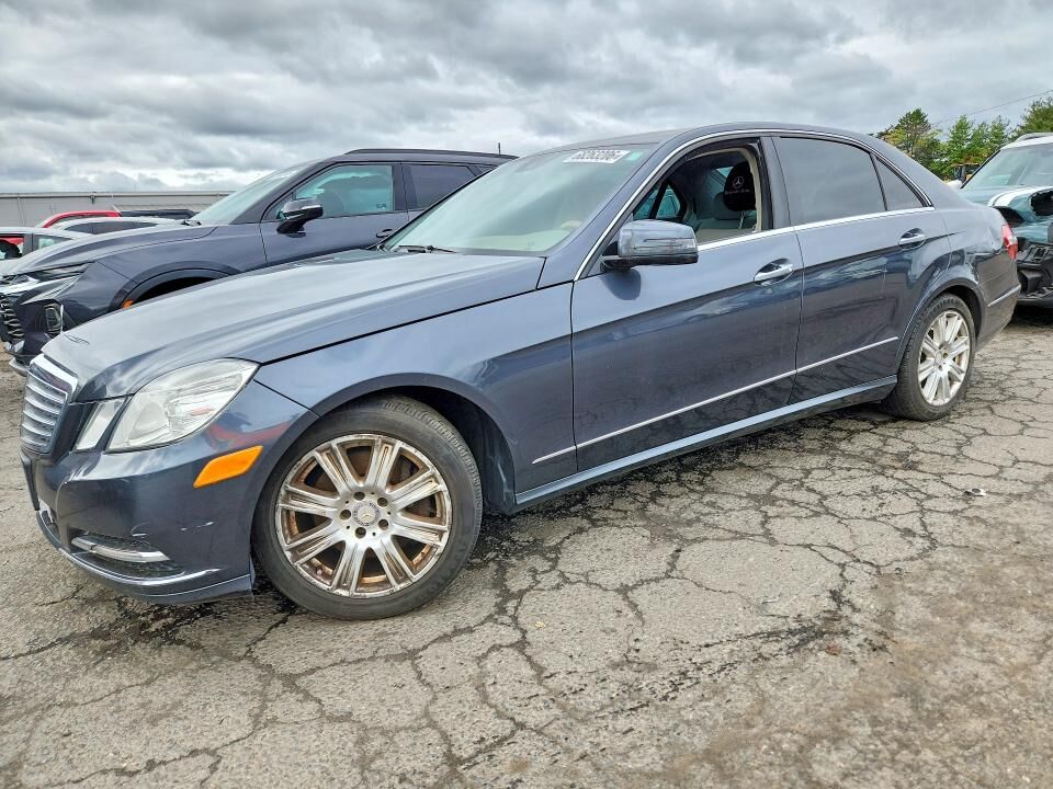 2013 MERCEDES-BENZ E-Class