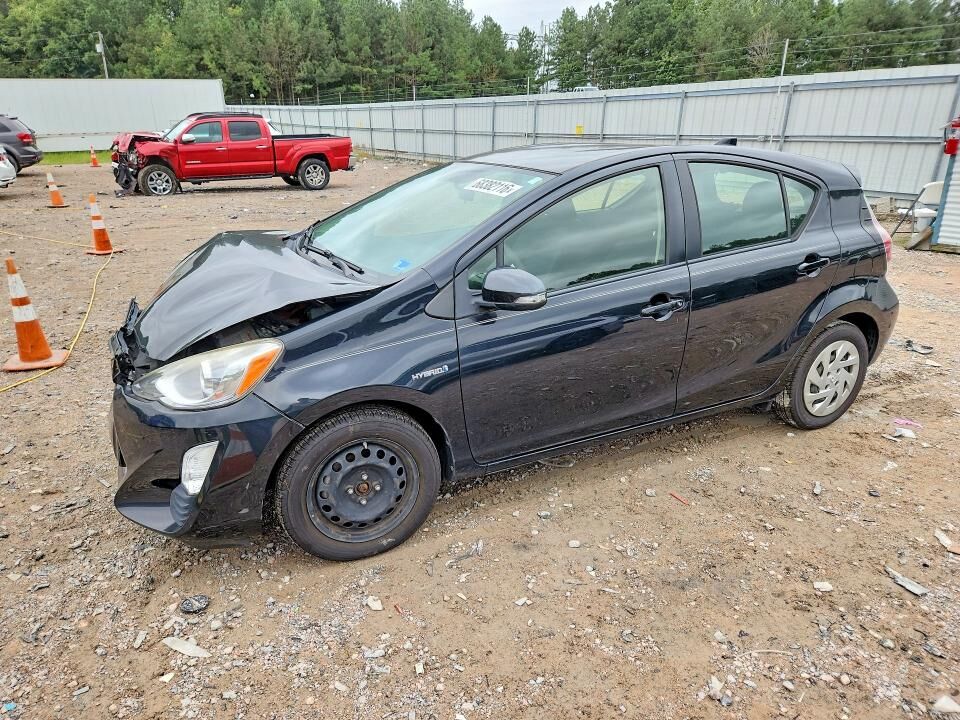 2016 TOYOTA Prius