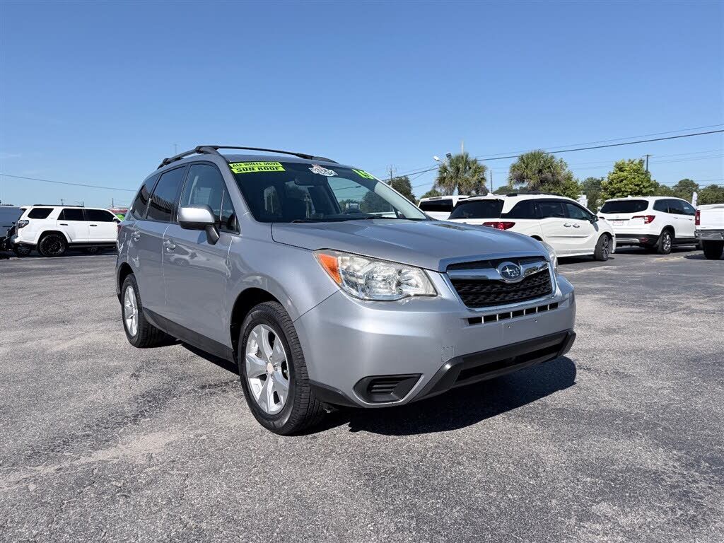 2015 SUBARU Forester