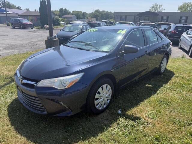 2016 TOYOTA Camry
