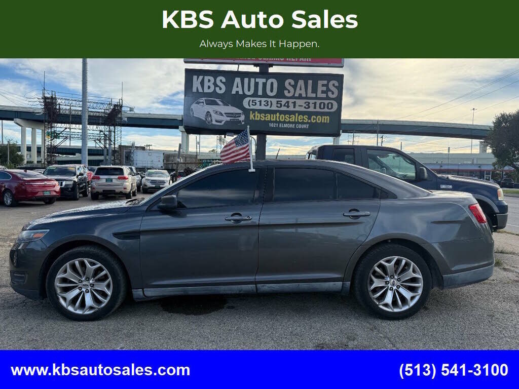2017 FORD Taurus