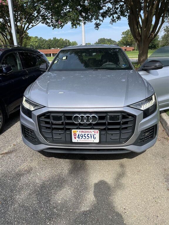 2020 AUDI Q8