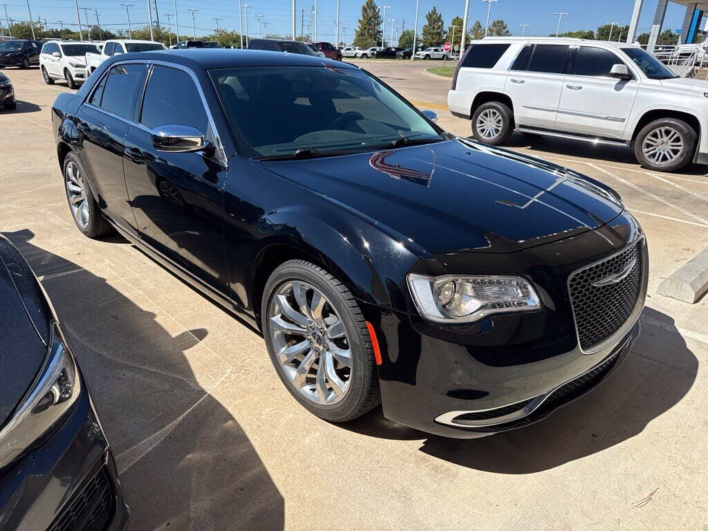 2020 CHRYSLER 300