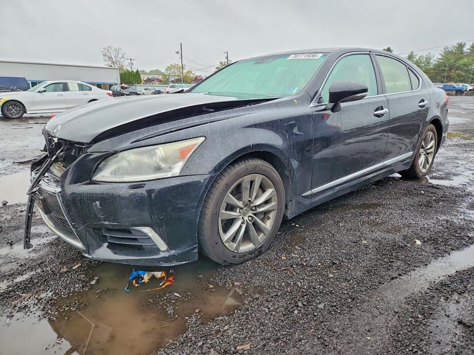 2013 LEXUS LS