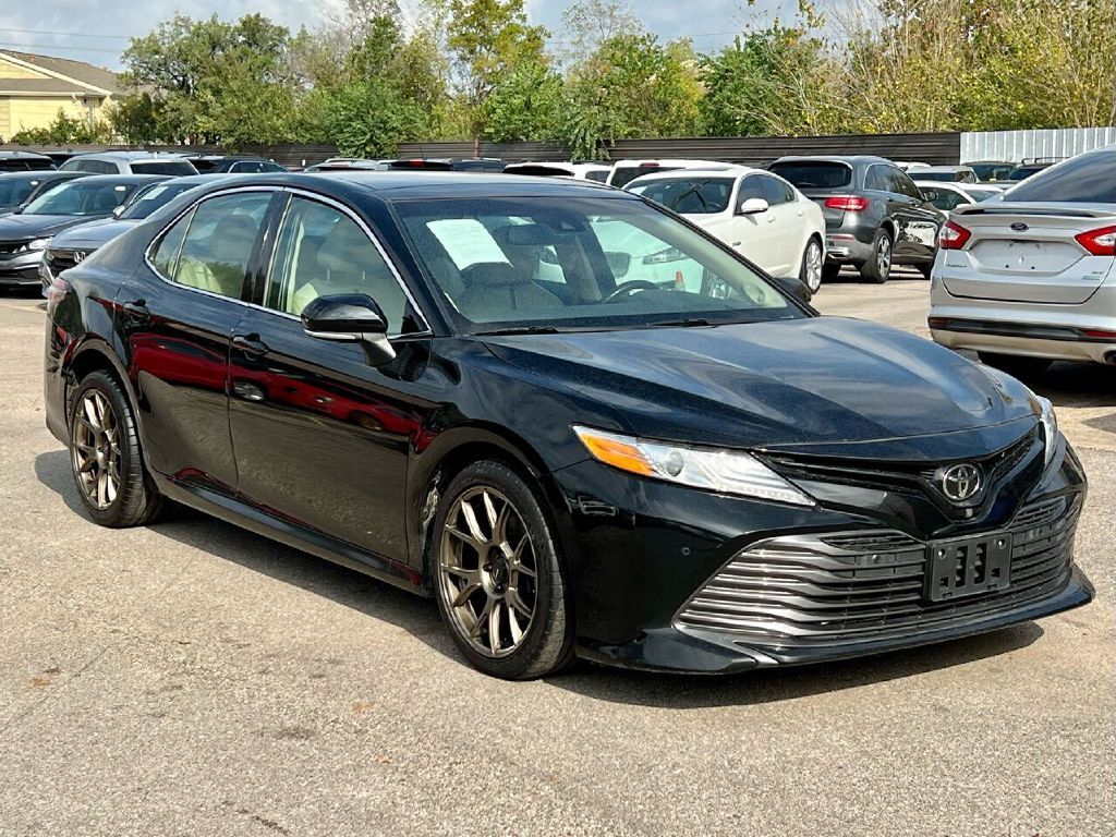 2018 TOYOTA Camry
