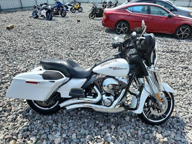 2016 HARLEY DAVIDSON FLHX / Street Glide