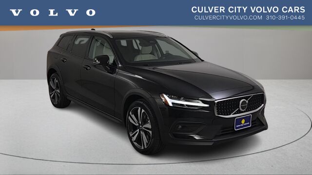 2026 VOLVO V60CC