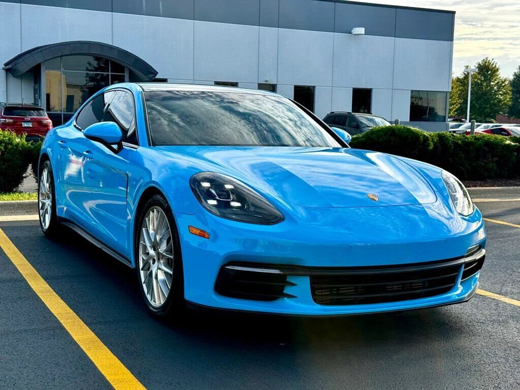 2020 PORSCHE Panamera