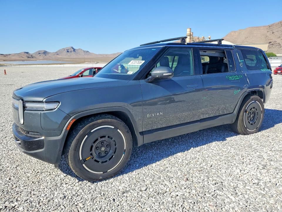 2025 RIVIAN R1S