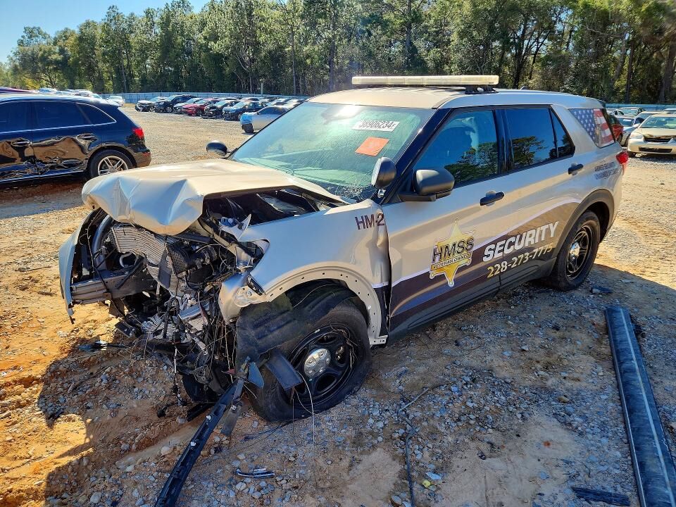 2021 FORD Explorer