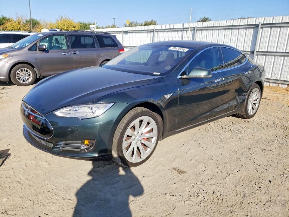 2014 TESLA Model S