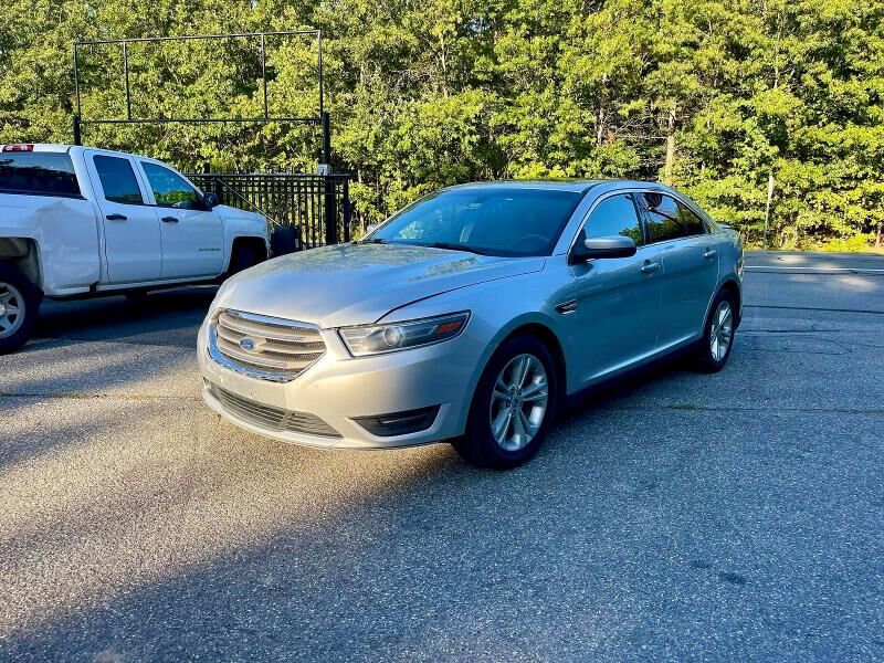 2018 FORD Taurus