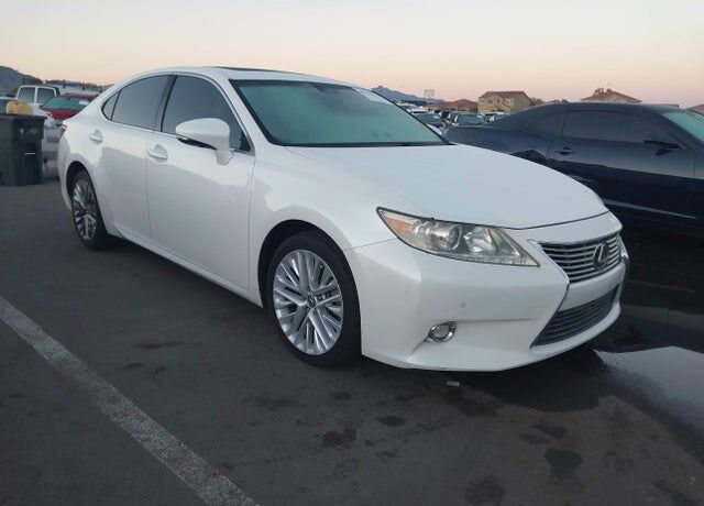 2015 LEXUS ES