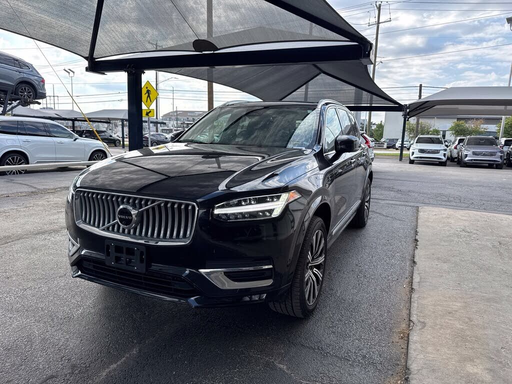 2023 VOLVO XC90