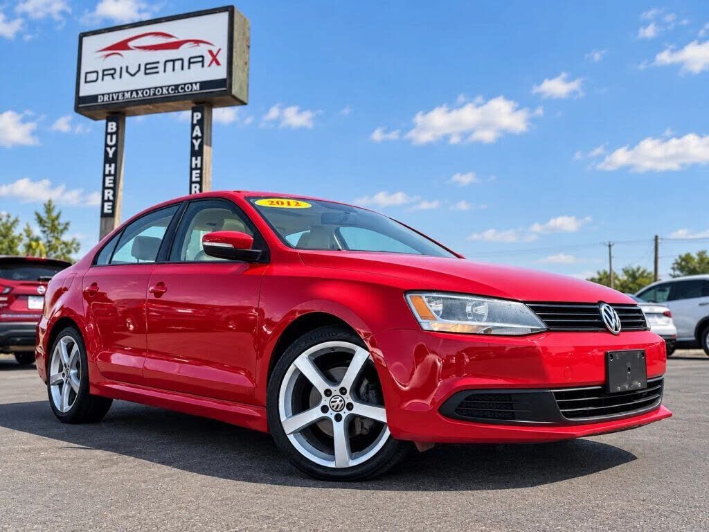 2012 VOLKSWAGEN Jetta