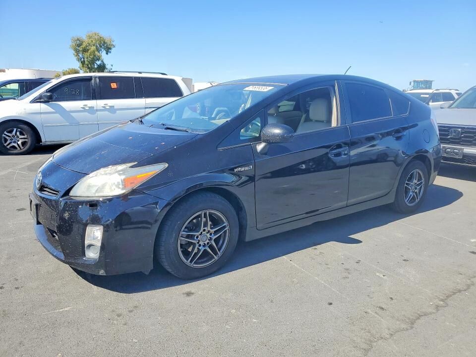 2011 TOYOTA PRIUS