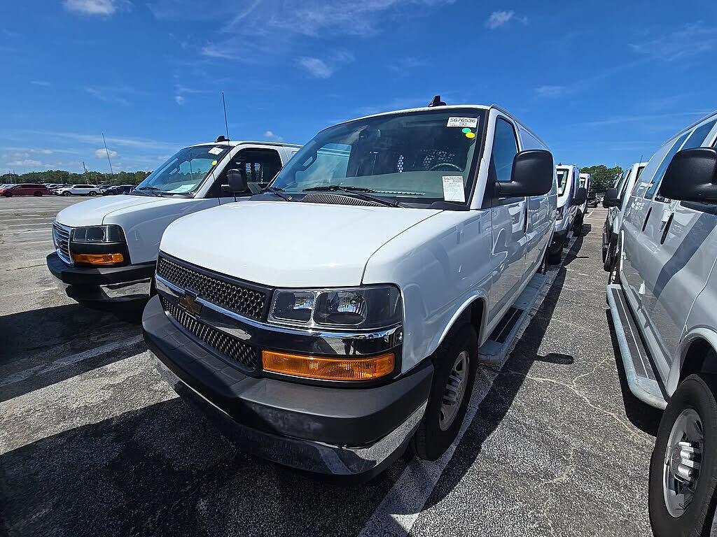2025 CHEVROLET Express