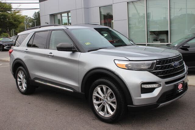 2021 FORD Explorer
