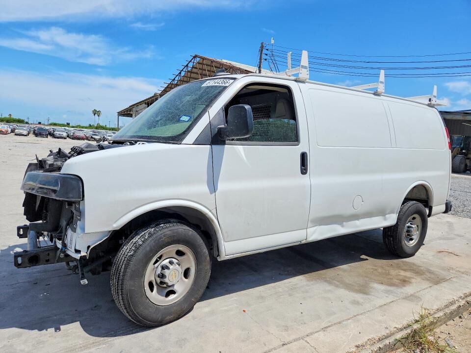 2026 CHEVROLET Express
