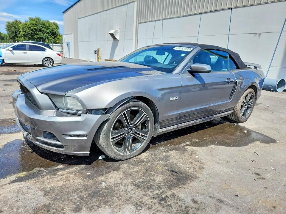 2013 FORD Mustang
