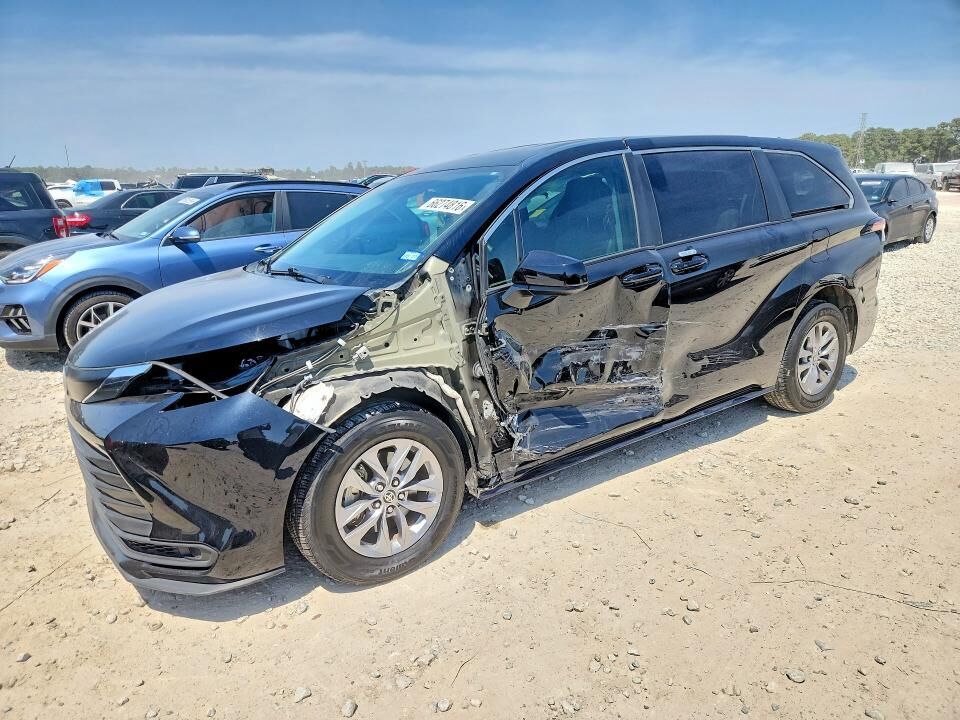 2022 TOYOTA Sienna