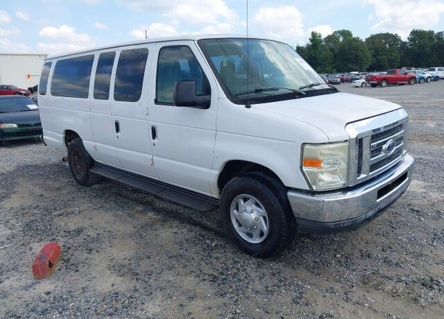 2011 FORD E-350