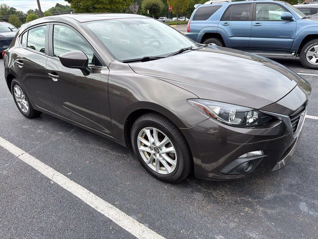 2016 MAZDA Mazda3