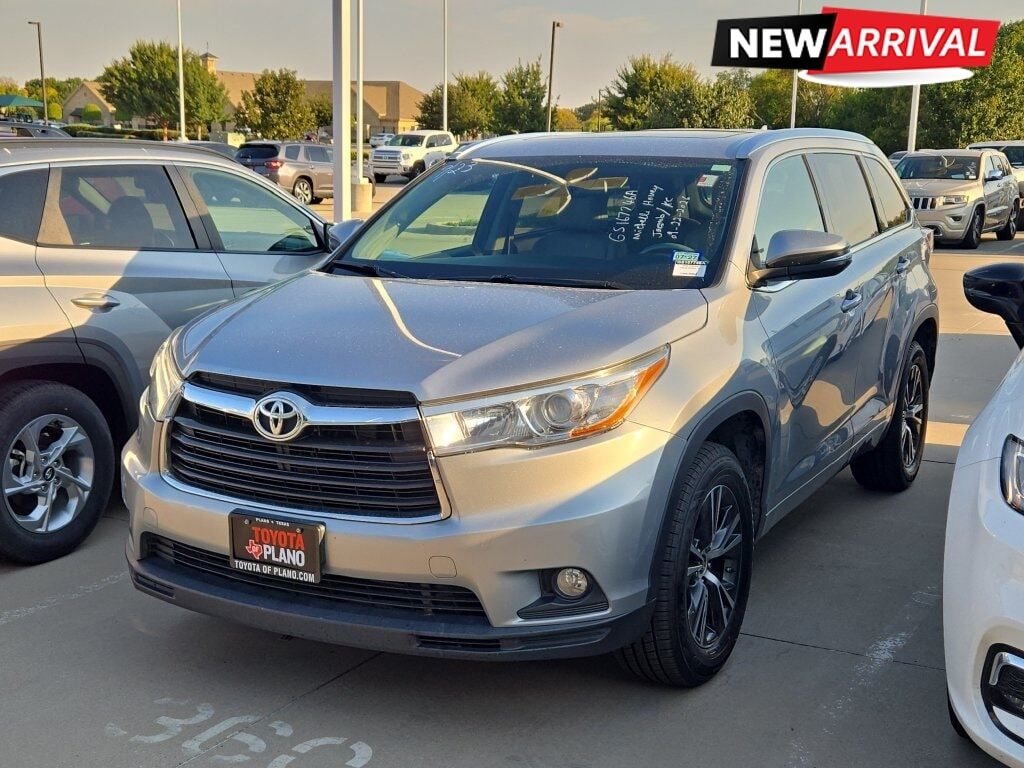 2016 TOYOTA Highlander