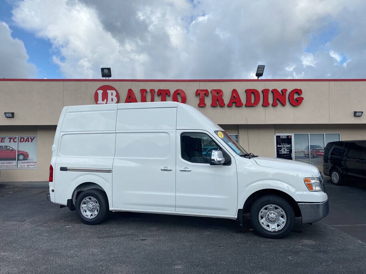 2012 NISSAN NV