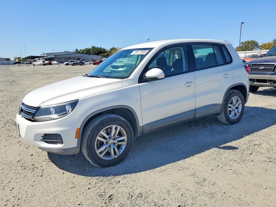 2013 VOLKSWAGEN Tiguan
