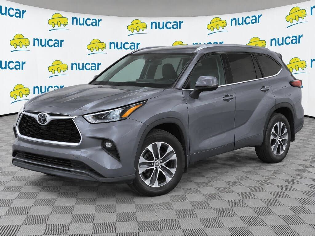 2022 TOYOTA Highlander
