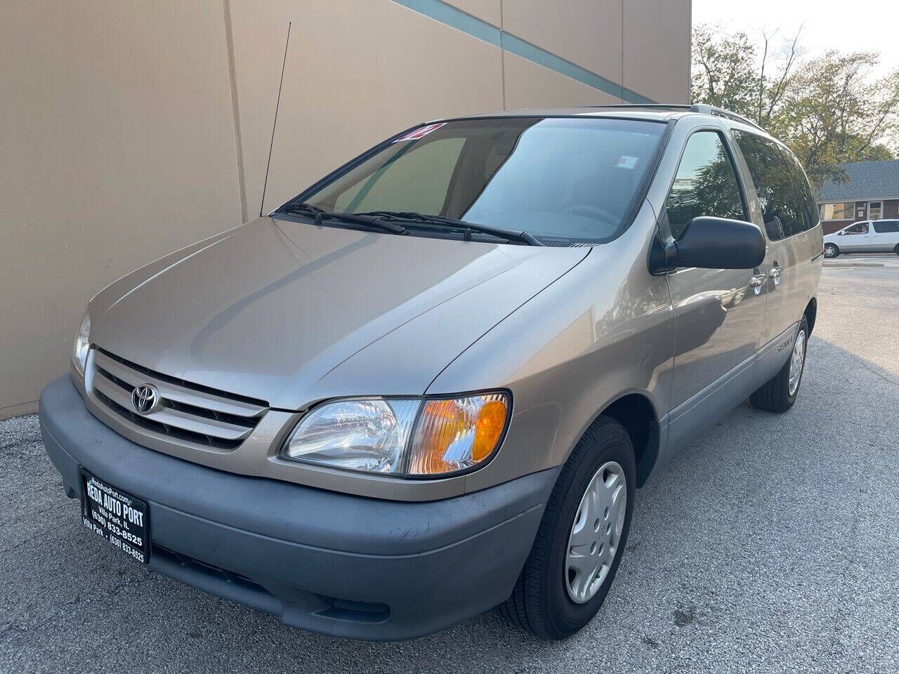 2002 TOYOTA Sienna