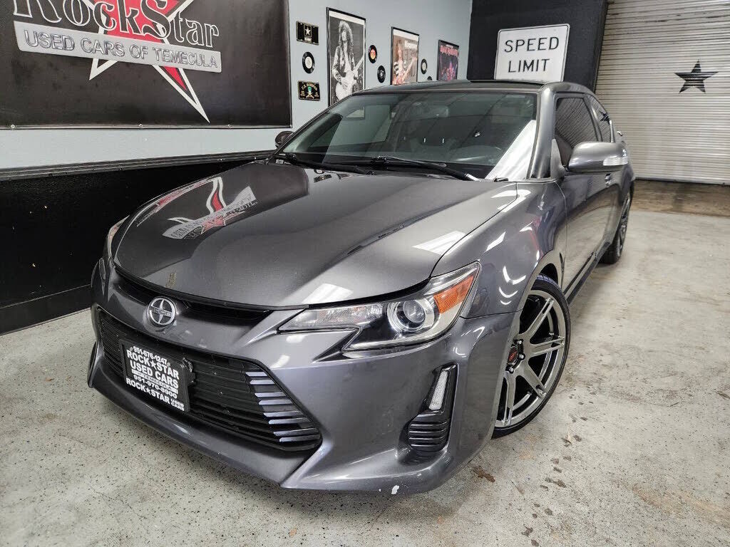 2016 TOYOTA SCION
