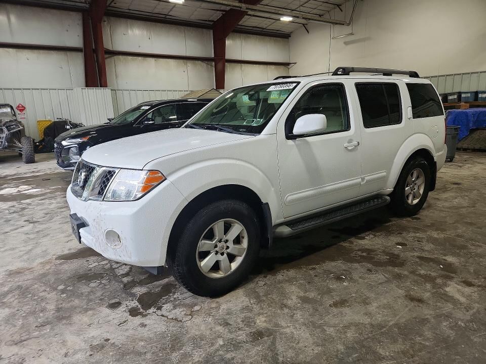 2012 NISSAN Pathfinder