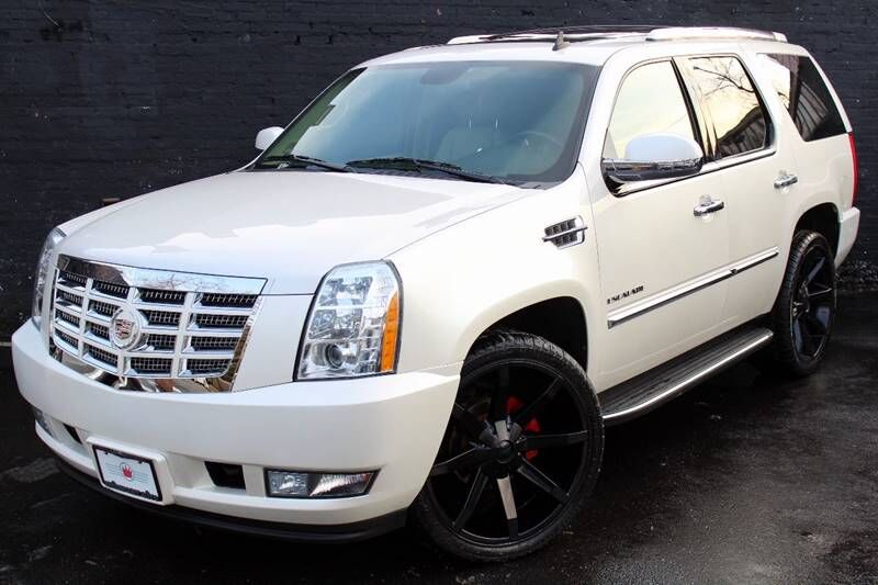 2011 CADILLAC Escalade