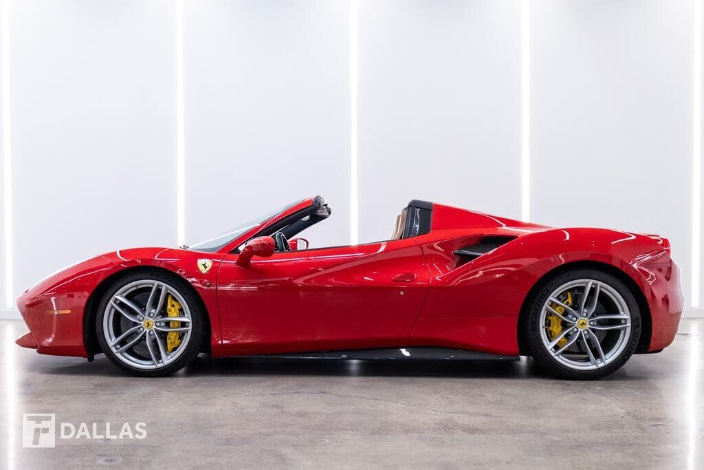 2016 FERRARI 488 GTS