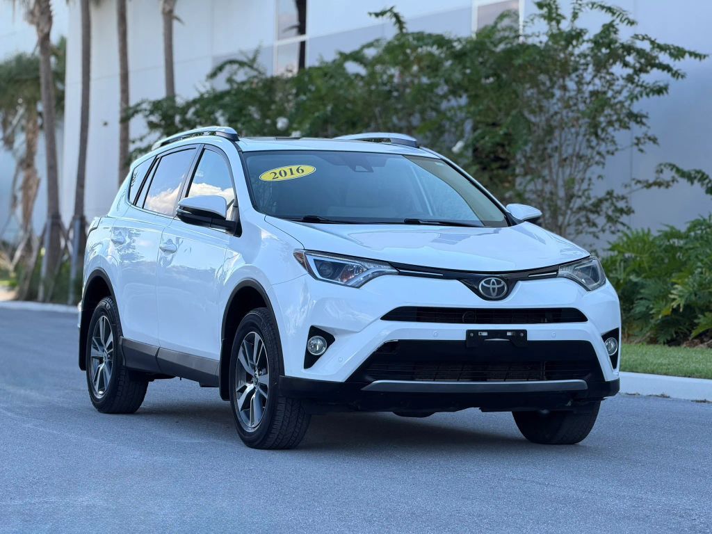 2016 TOYOTA RAV4