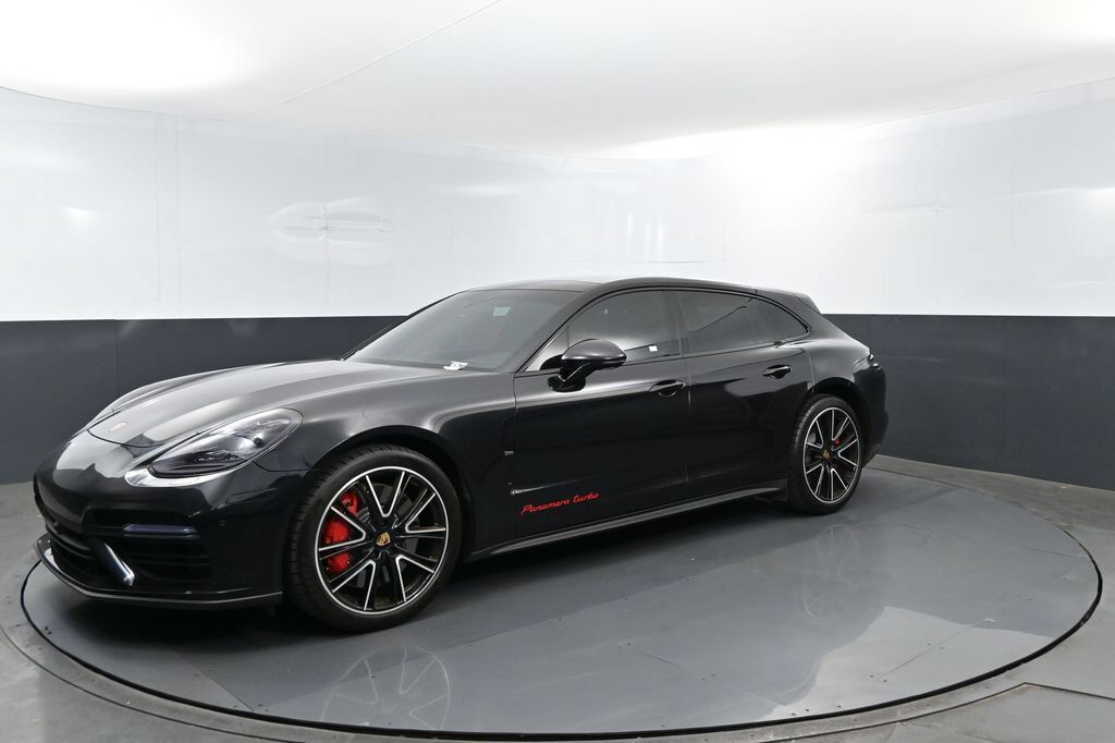 2018 PORSCHE Panamera