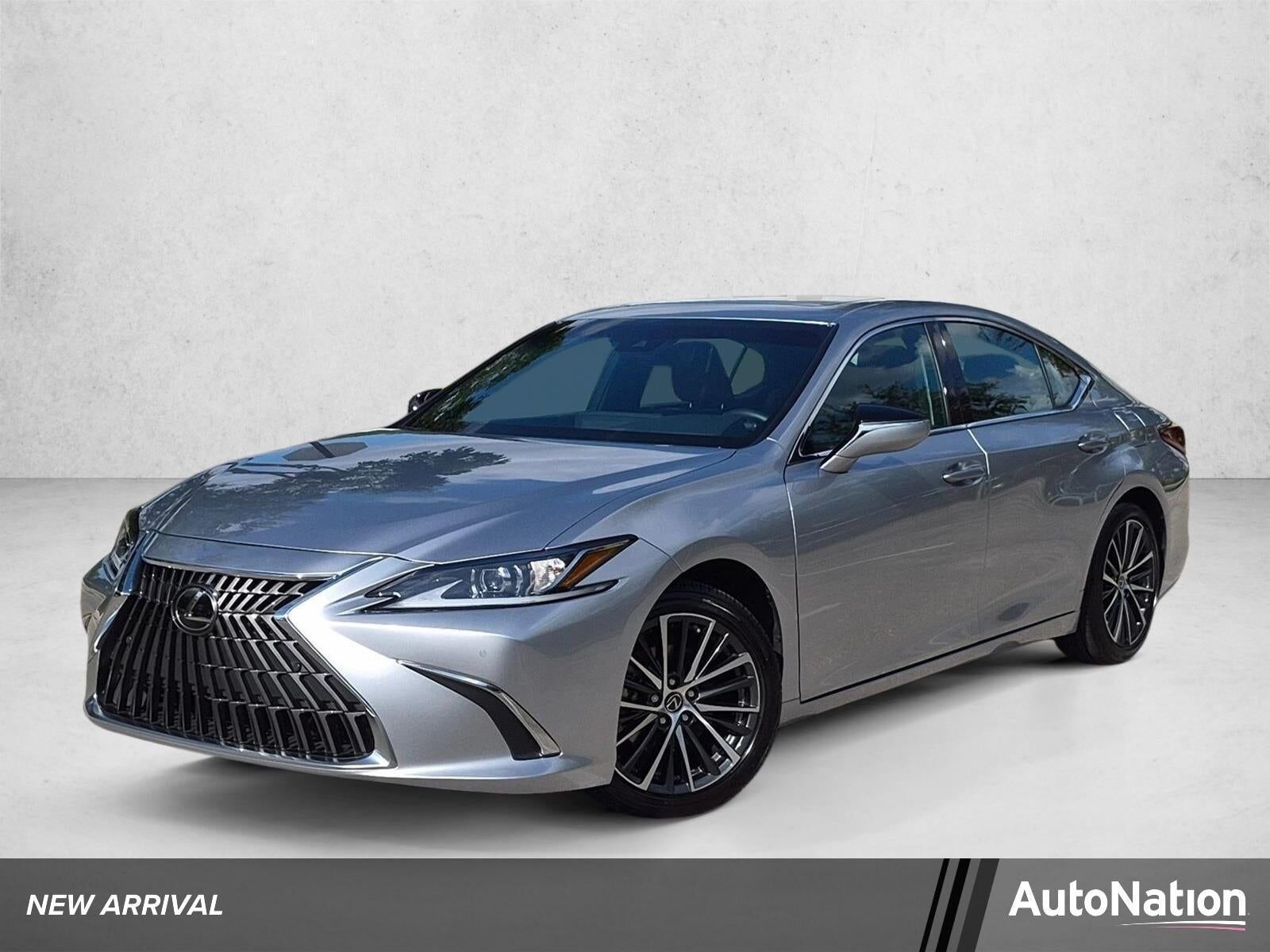 2025 LEXUS ES