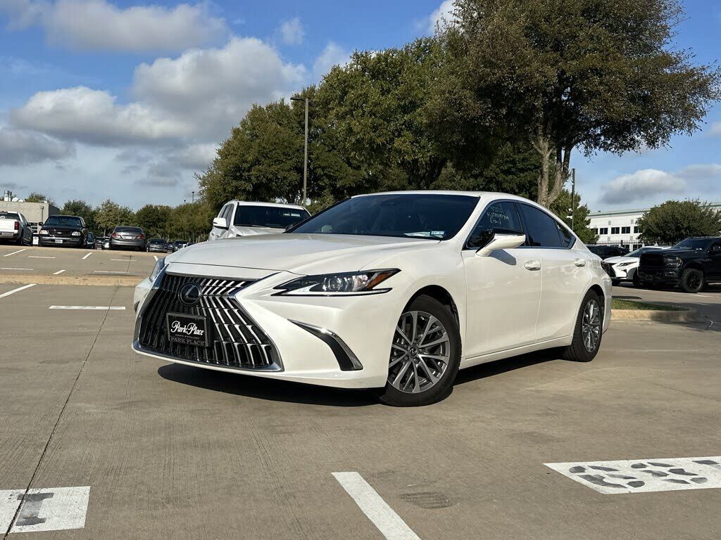 2023 LEXUS ES