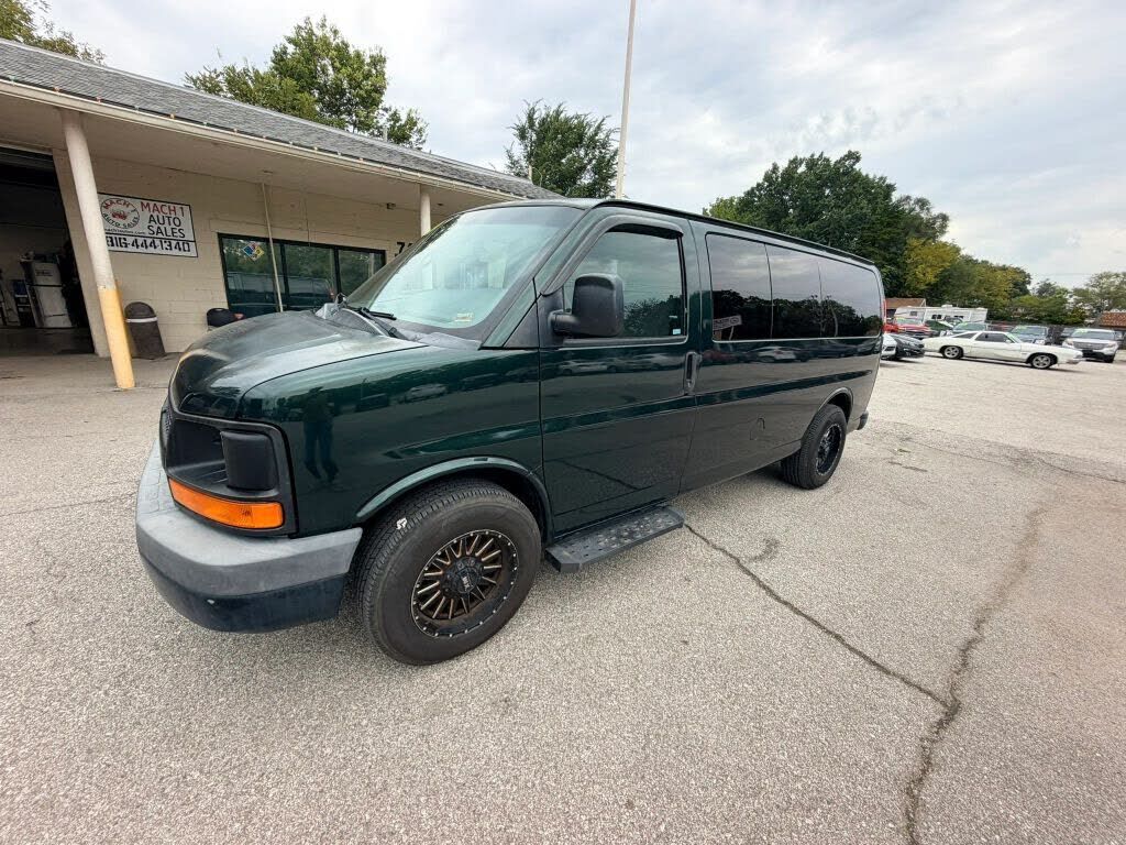 2012 CHEVROLET Express